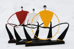  Arja Jäppinen (Finlandia), Trio Schio, tre pezzi, scultura di cartapesta, 90 x 90 x 20 cm (uno) 